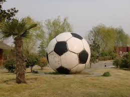 情绪控制：为什么“赢钱想走，输钱想追”是最大的敌人（交易心理：为何赢时急撤、亏时盲追才是真正的敌人）